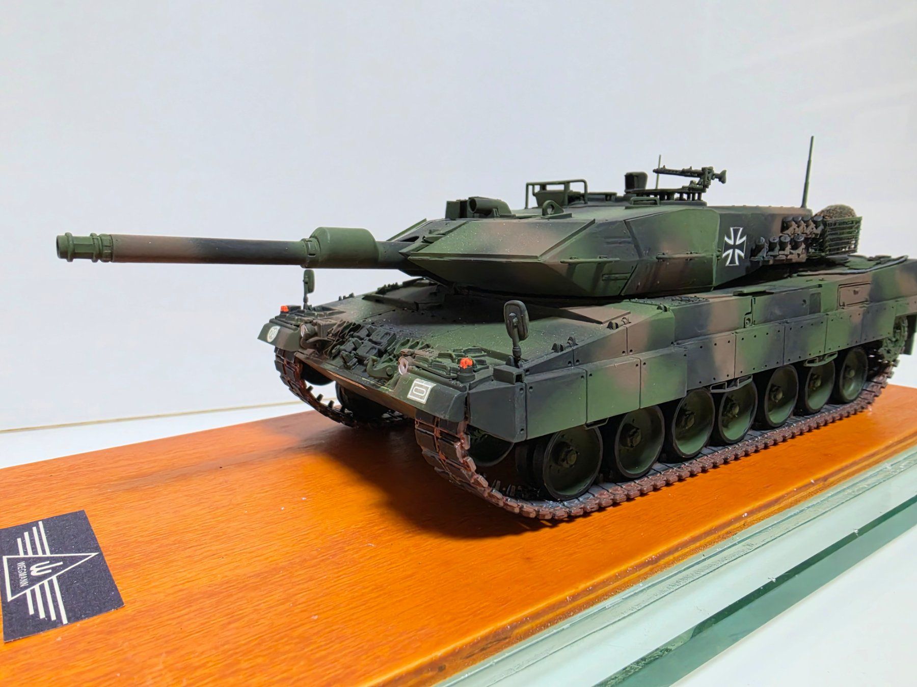 Modellbausätze & Standmodelle: Modell Panzer Leopard 2A7 von Wegmann – Gebraucht aus Neuenhof von ludovicco 3