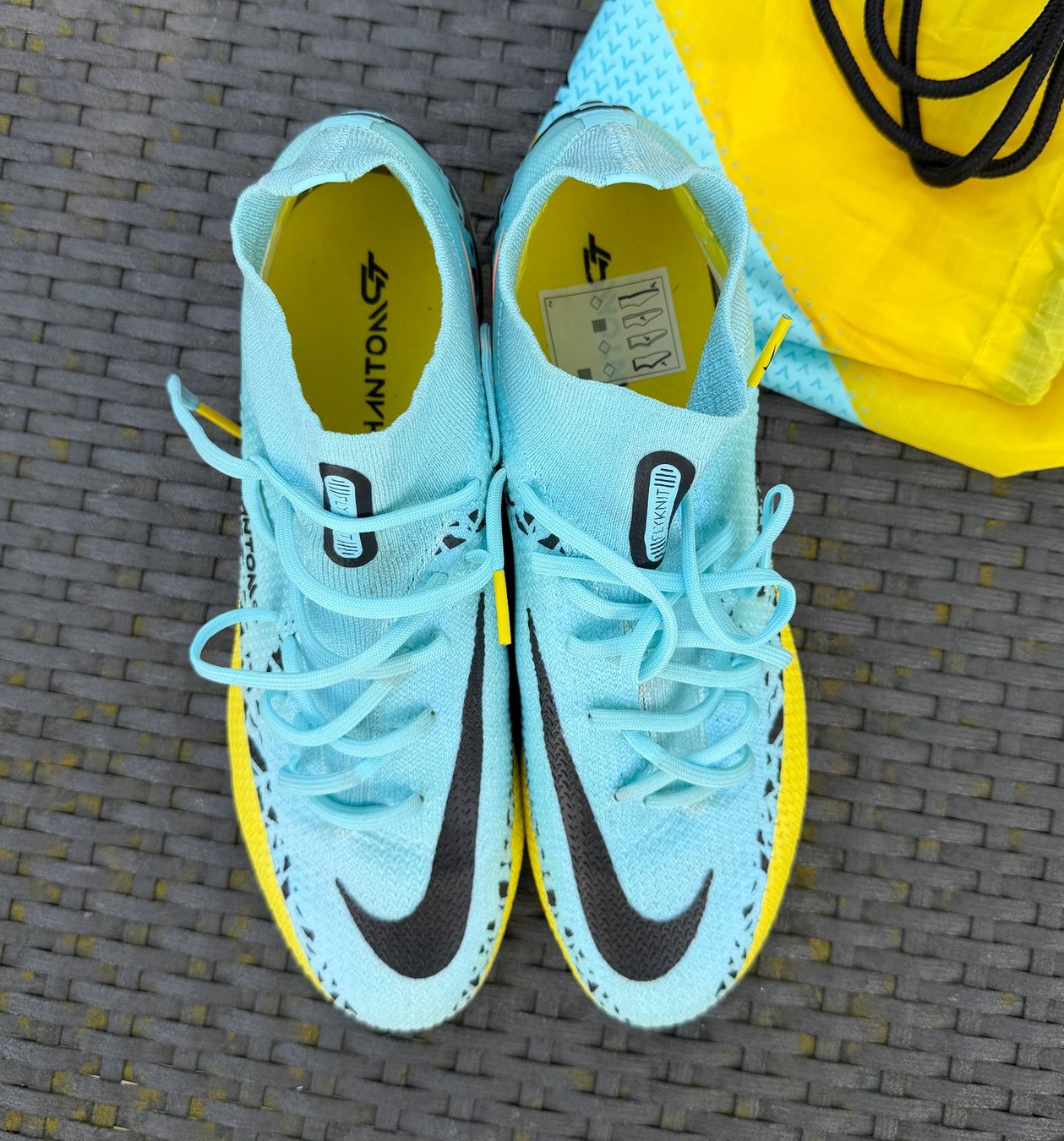 Nike Herrenschuhe: Original Nike Phantom GT2 Elite DF FG, Gr. 42.5 – Neu (gemäss Beschreibung) aus Walchwil von BackstageBruder 5