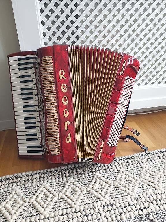 Strumenti musicali: Akkordeon Record – Usato da Leukerbad venduto da magy02