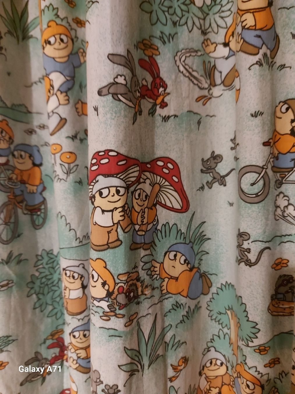 Rideaux: Vorhang Kinderzimmer Mainzelmännchen – D'occasion à Rumisberg par AaronRodgers81 1