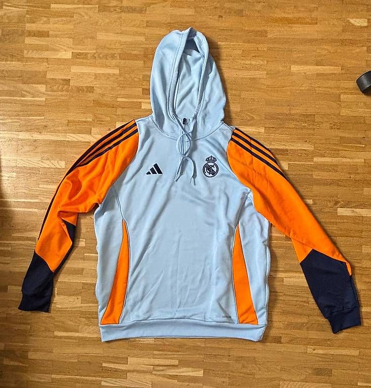 Jacken: Real Madrid Jacke – Gebraucht aus Baden von gil_5k8t