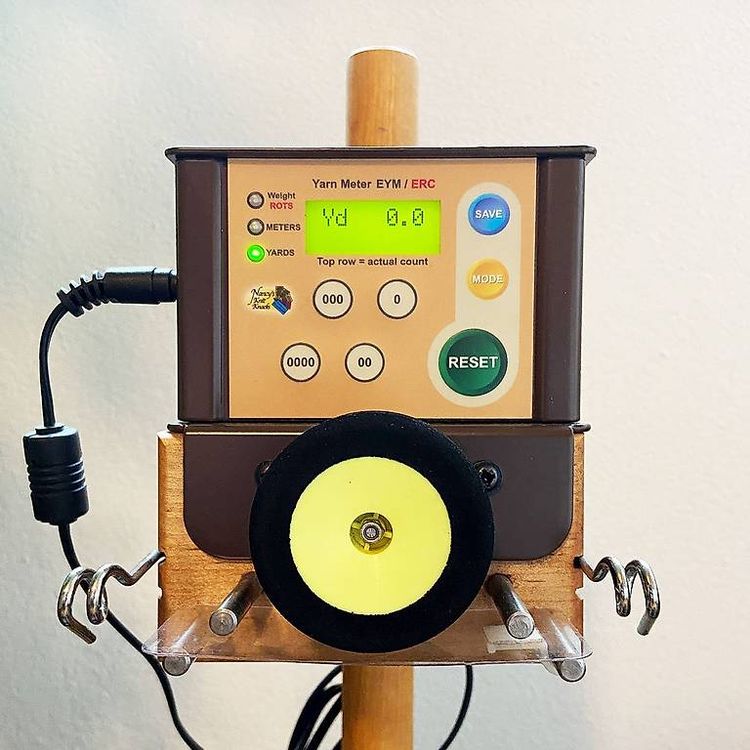 Messen: Garnmeter (in Meter und Yard) zum Messen der Lauflänge – Gebraucht aus Rehetobel von TatoElisa