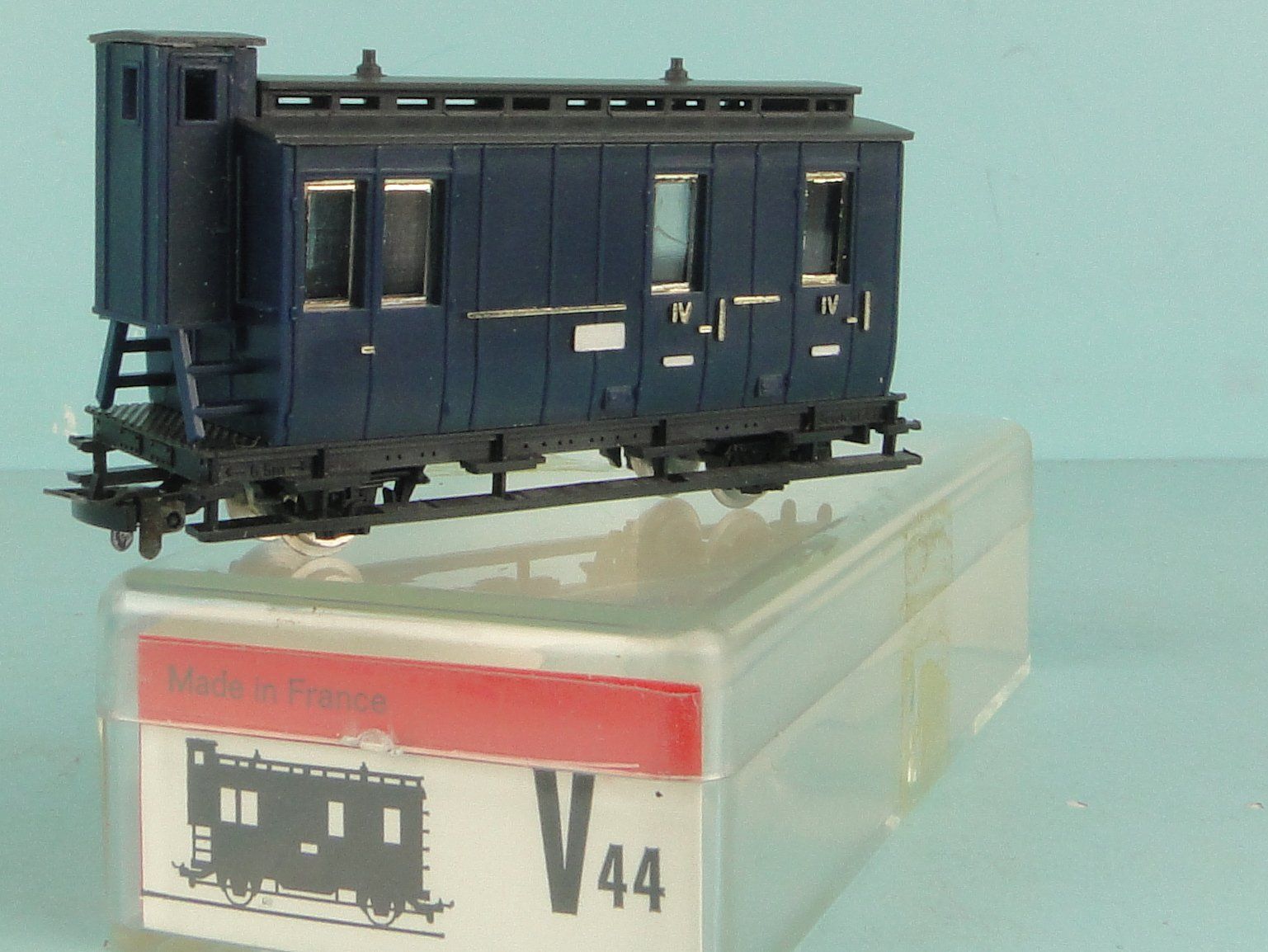 Egger-Bahn Modellini di ferrovie: Egger-Bahn H0e Gepäckwagen V44 – Usato da Bülach venduto da cann11