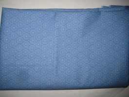 Baumwollstoff blau mit weissen runden Retromotiven
