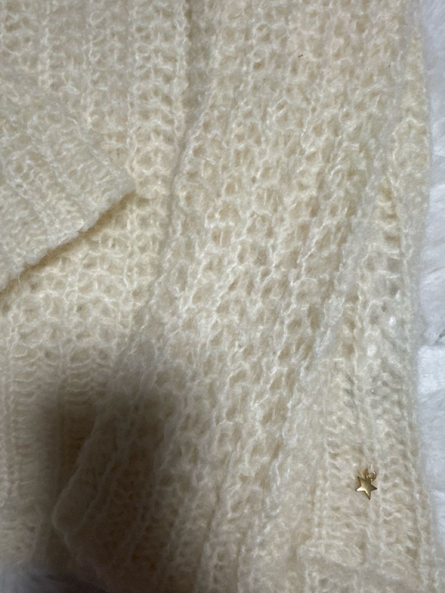 Des Petits Hauts Pullover & Sweatshirts: Des Petits Hauts Mohair Pullover cream size T1 – Neu (gemäss Beschreibung) aus Mont-sur-Lausanne von EgisCloset. 1