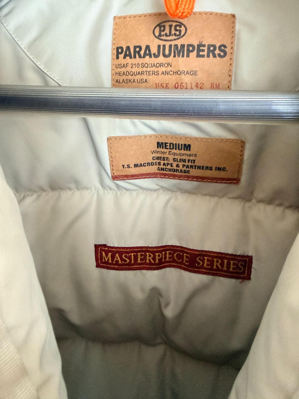 Parajumpers Cappotti: Original Parajumpers Masterpiece Series Longbear Gr. Medium – Usato da Neerach venduto da topshotta 4