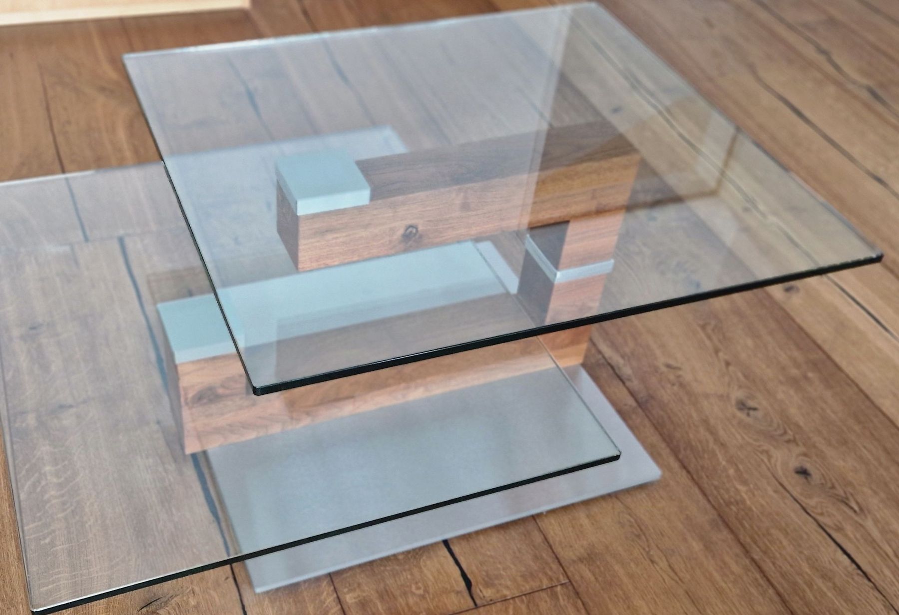 Tavoli: Moderner Glastisch mit Holzfuss, Top Zustand! – Nuovo (secondo la descrizione) da Obfelden venduto da Bea26
