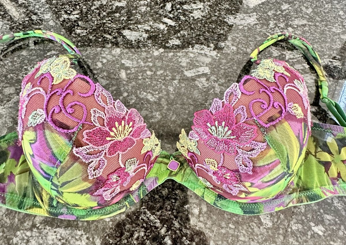 Sonstige Unterwäsche: LISE CHARMEL Push-up BH - LP:  189.- – Neu (gemäss Beschreibung) aus Buchs ZH von KittyInStyle 3
