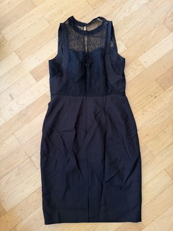 Elegantes, schwarzes Kleid mit Spitze, Gr. 40 Top Zustand