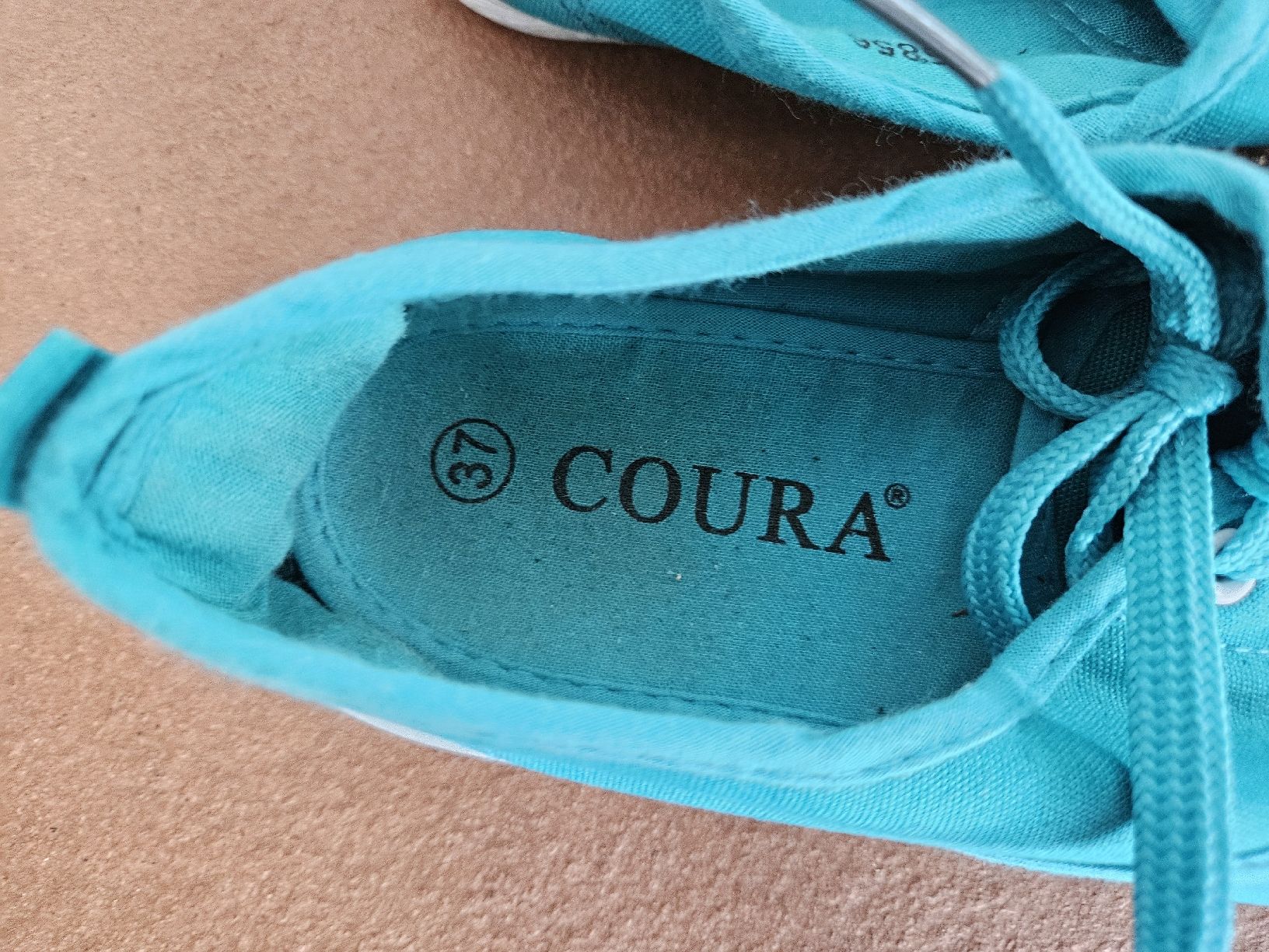 Scarpe da donna: 6 Paar Damenschuhe Gr. 37  – Usato da Eschenbach SG venduto da MarThu 1