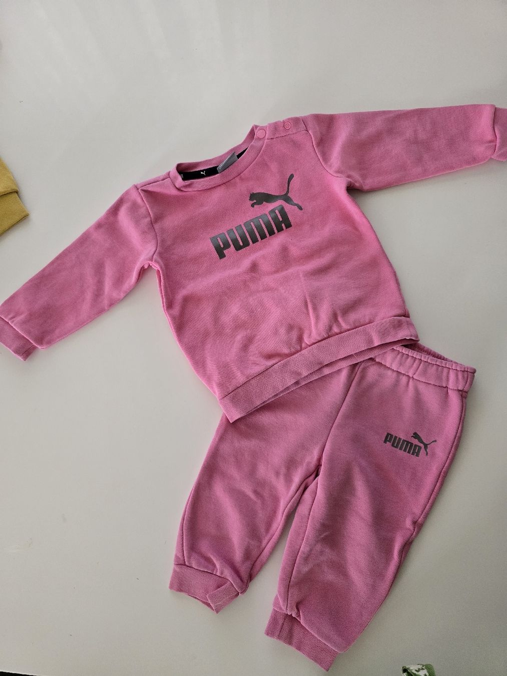 Lotti & Set di vestiti: Trainingsanzug Set Baby Gr. 68-74 – Usato da Landquart venduto da eni444 2