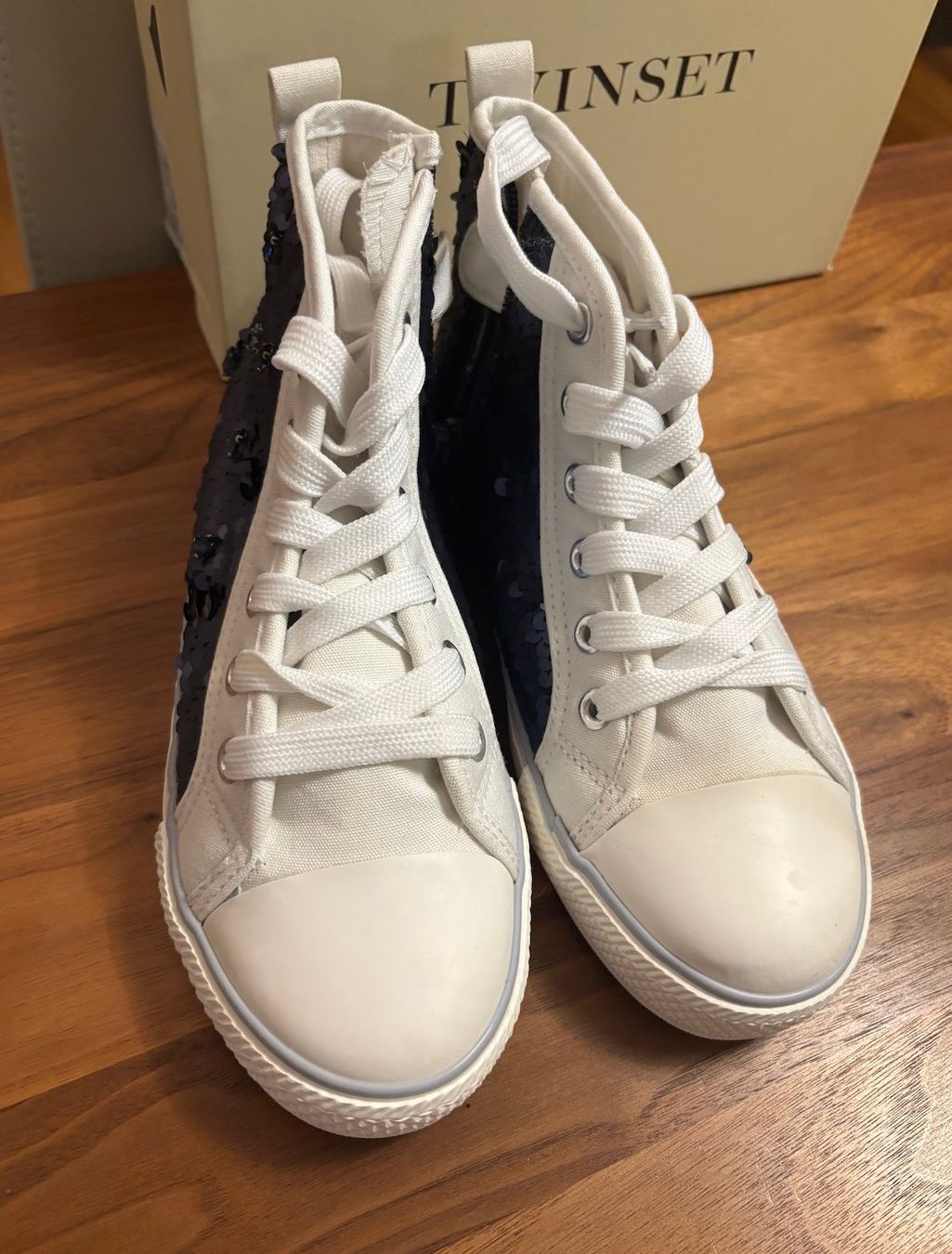 Twinset Scarpe per ragazze: ❤️ TWINSET Sneaker – Nuovo e nell'imballaggio originale da Steinhausen venduto da esmeralda45