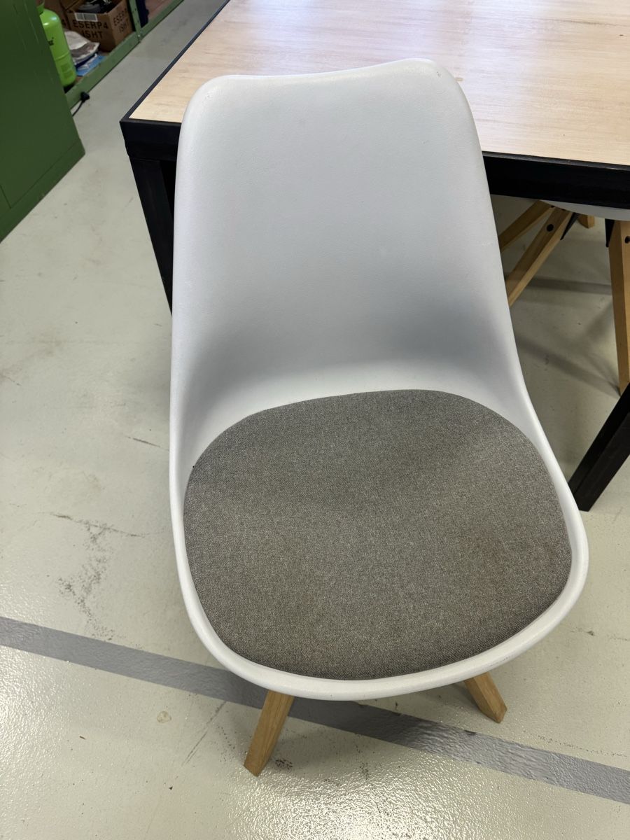 Tische: Esstisch 240x82cm ab 1.-! – Gebraucht aus Zuchwil von Bluejay79 3