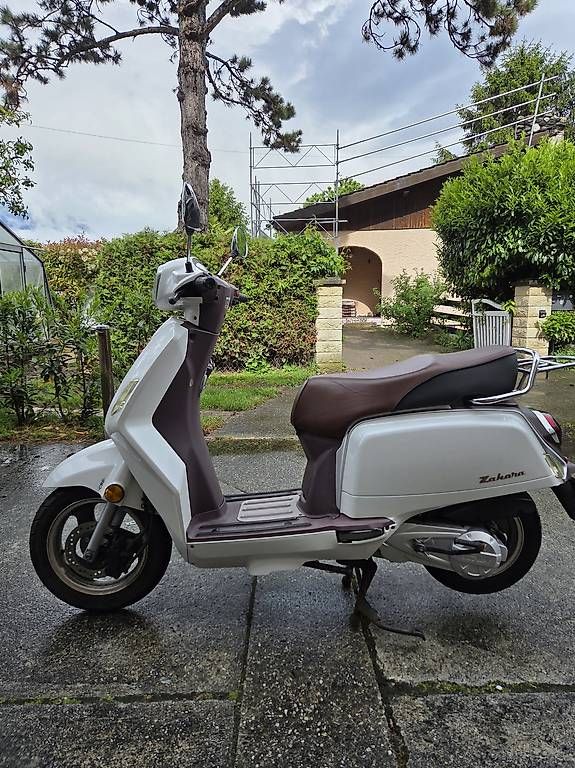 Scooters: Scooter 125cc – D'occasion à Les Evouettes par jupjup 1