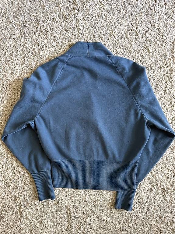 Jacken: Damen Cardigan von Cos. – Gebraucht aus Küsnacht ZH von nat_m97w 2