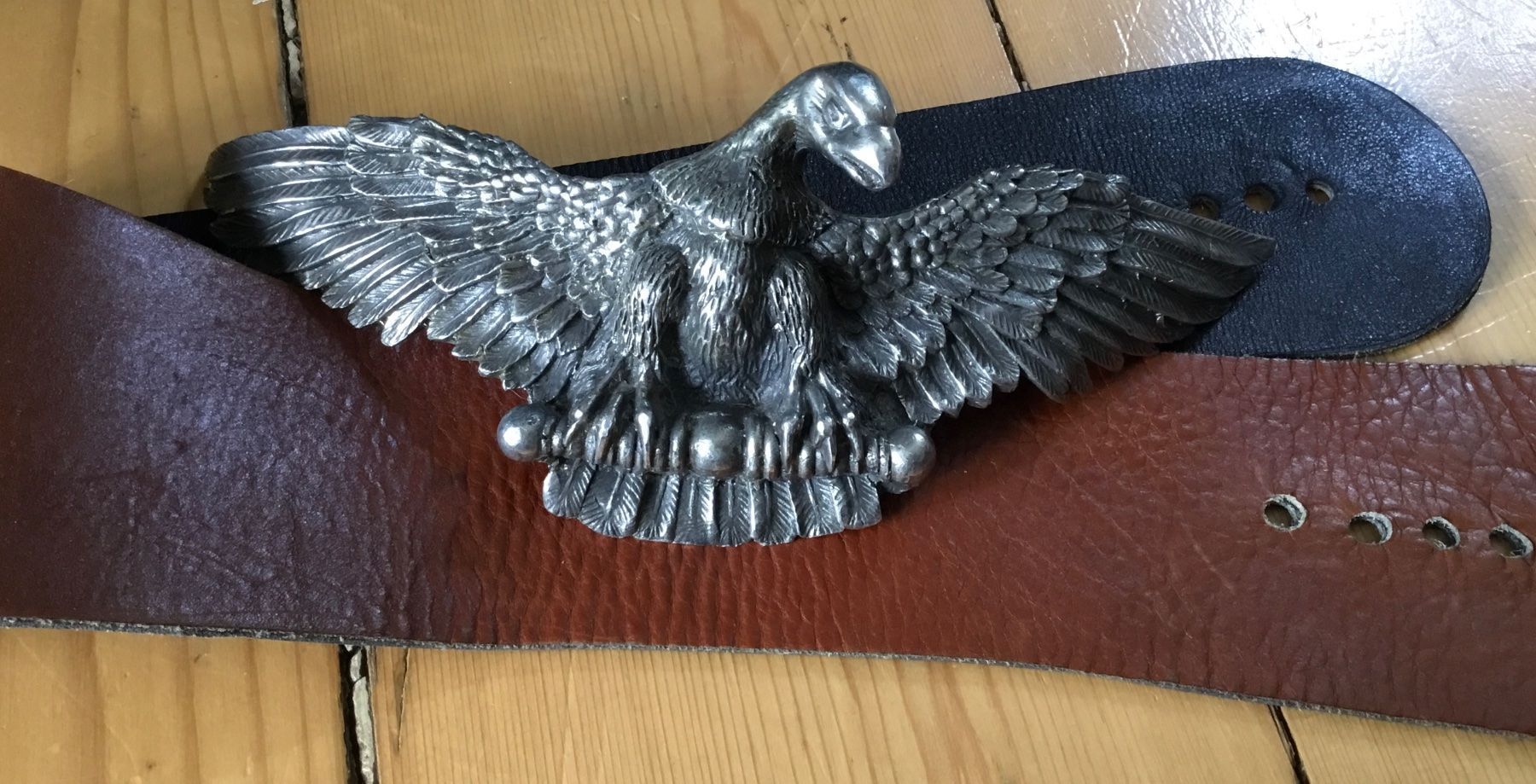 Cinture: Ledergürtel mit Adler-Schnalle – Usato da Schlieren venduto da Jeajet 4