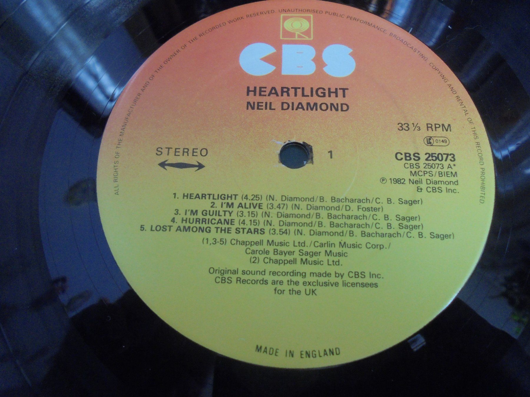 Dischi in vinile: Neil Diamond " Heartlight " LP UK / G-B 1982 – Usato da Crissier venduto da Promopost 2