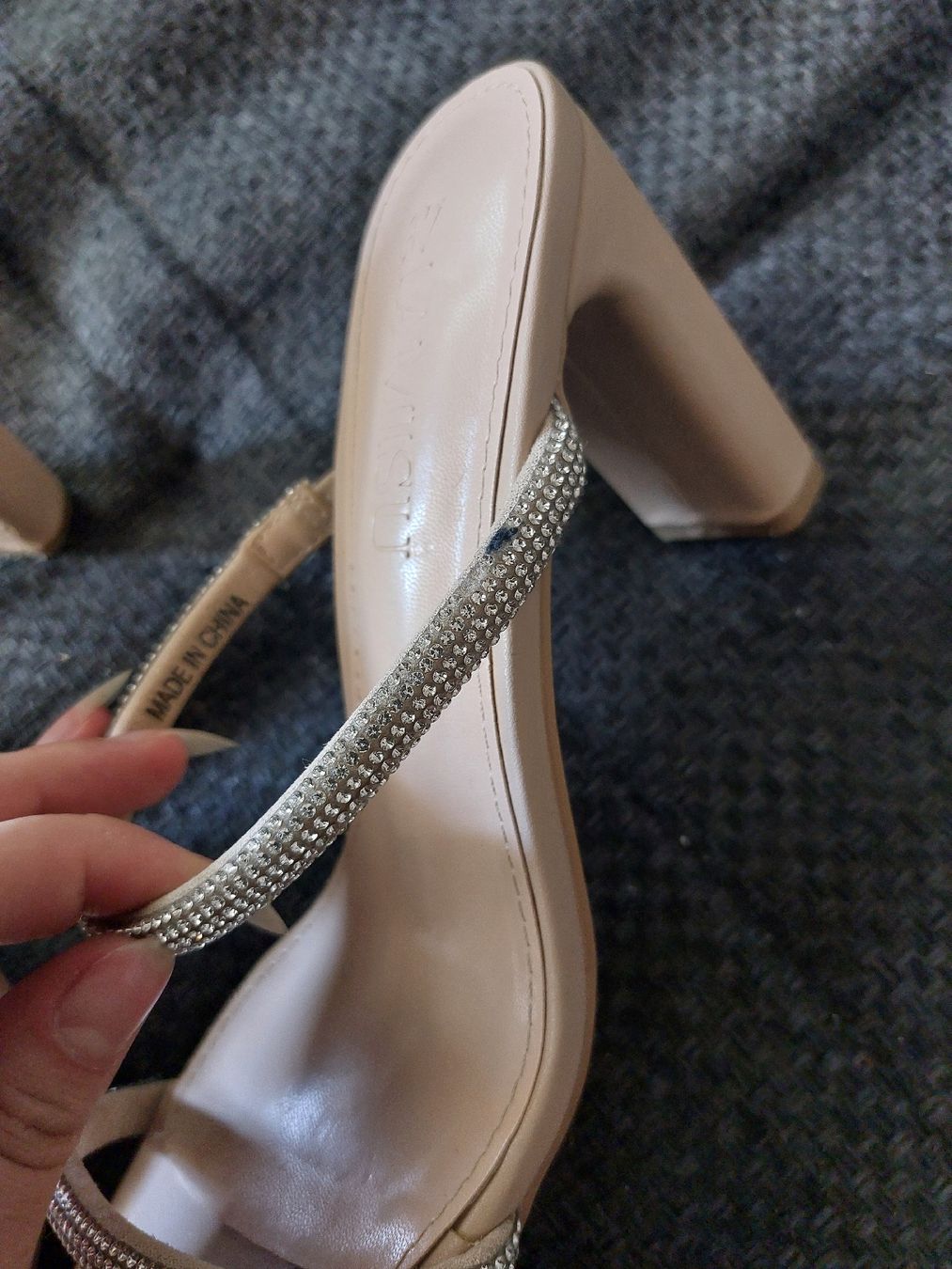 Damenschuhe: Sandaletten mit Strass, Beige, Gr. 37 – Gebraucht aus Gwatt (Thun) von B.D.999 5