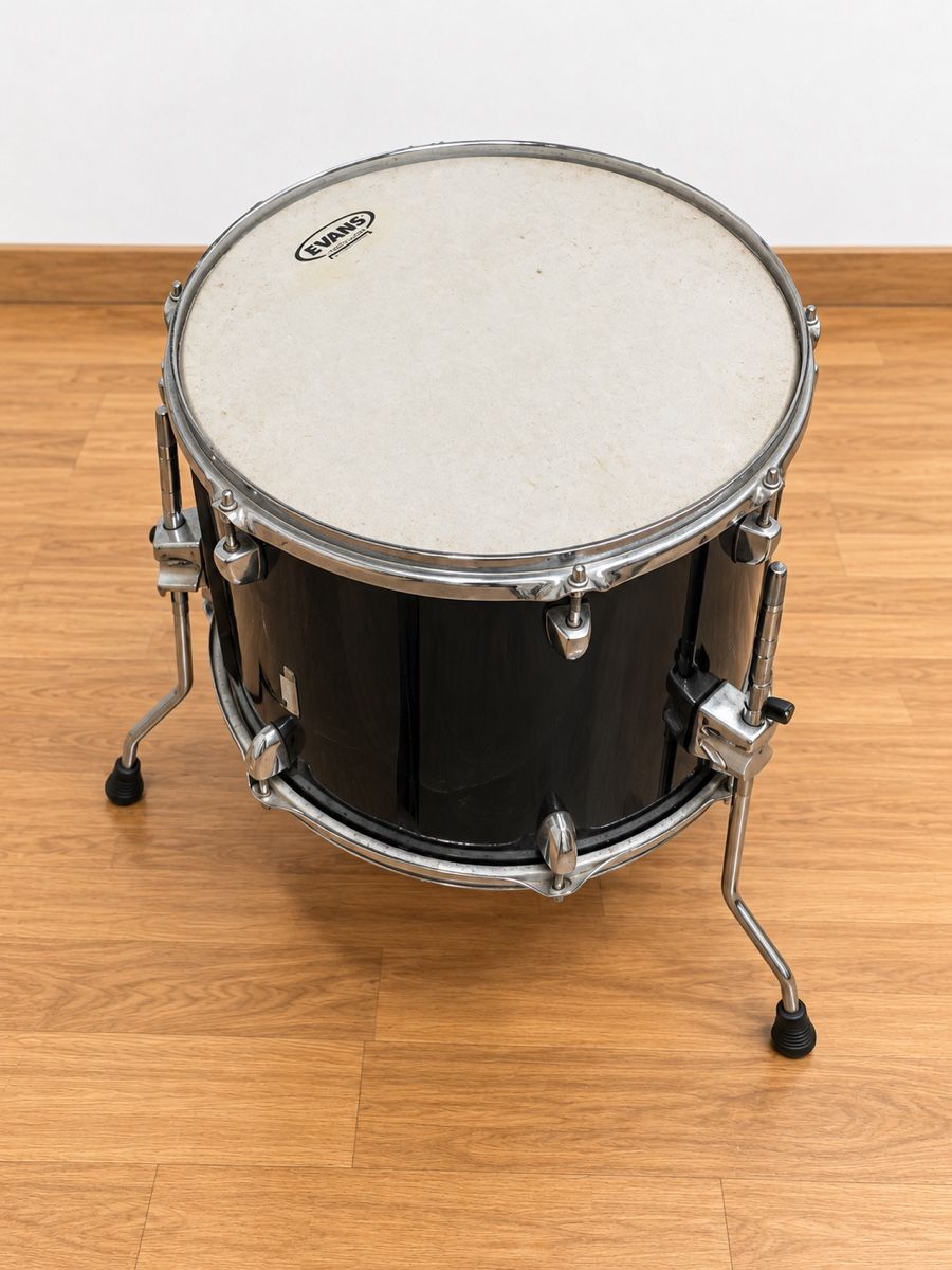 Yamaha Strumenti musicali: Yamaha Stage Custom mit Becken, Hardware und Hocker – Usato da Buchrain venduto da Lama6 7