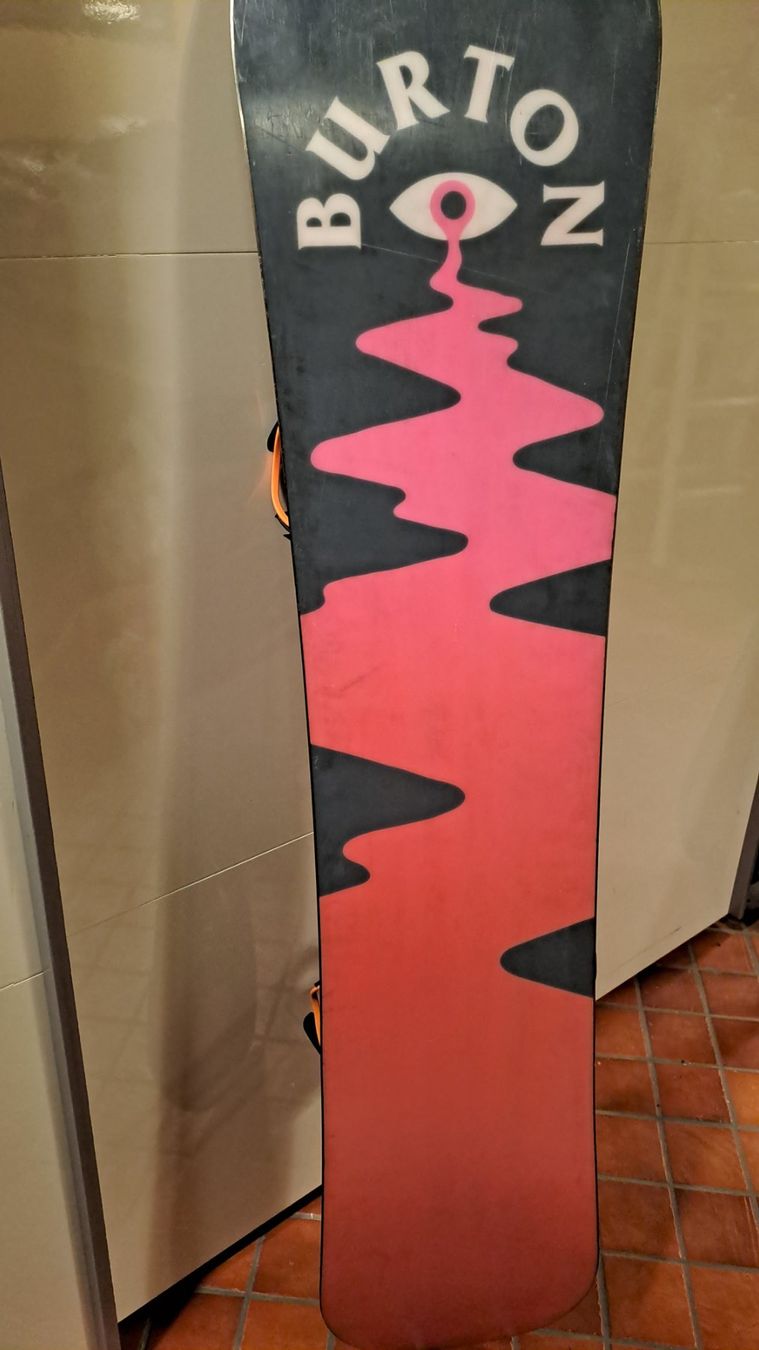 Burton Board: Burton Snowboard 144cm inkl. Bindung – Usato da Oberrieden venduto da Raja011 7