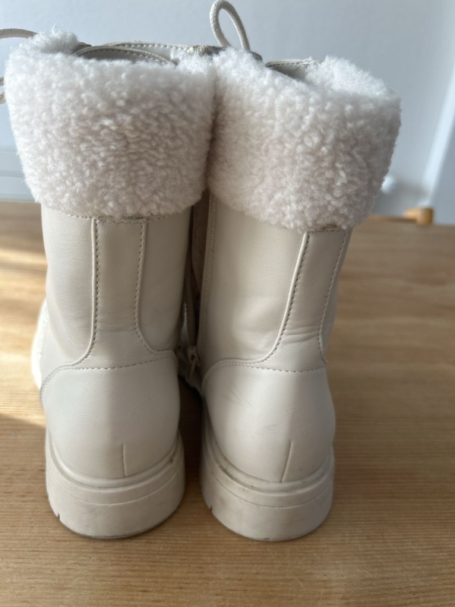 Scarpe per ragazze: Stiefel von Oxmox, Grösse 36 – Usato da Urtenen-Schönbühl venduto da Lalablue 3
