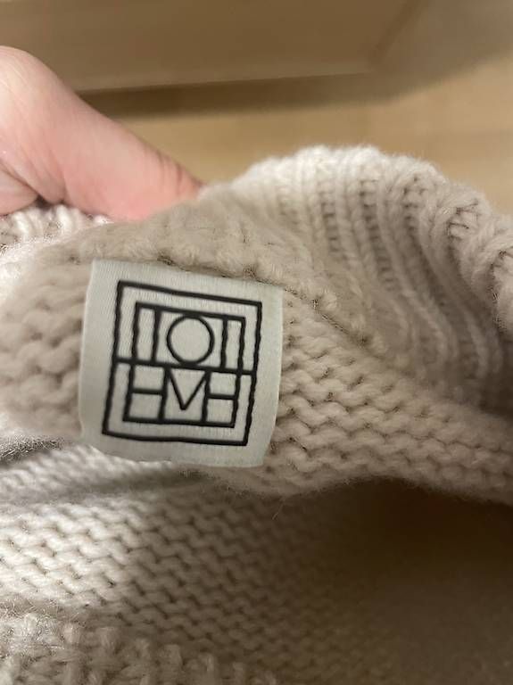 Totême Maglioni & Felpe: Totême Pullover – Usato da Zürich venduto da BilligJakob77 2