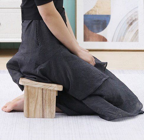 Panchine: Yoga Bänklein / Meditationsbank – Nuovo (secondo la descrizione) da Wald ZH venduto da News80 3
