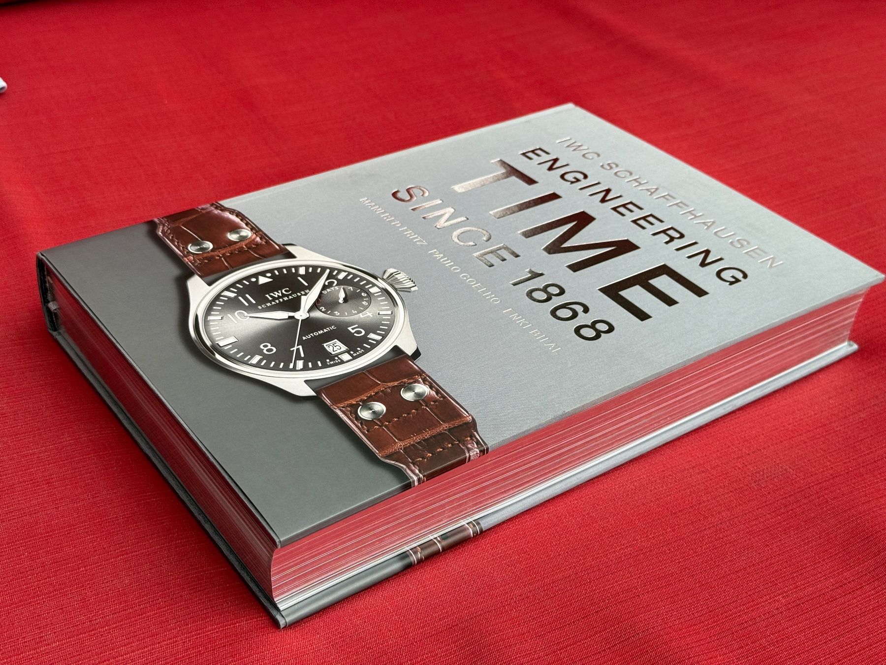 Libri: IWC Schaffhausen: Engineering Time Since 1868 Buch – Usato da Dachsen venduto da Vulcain3 3
