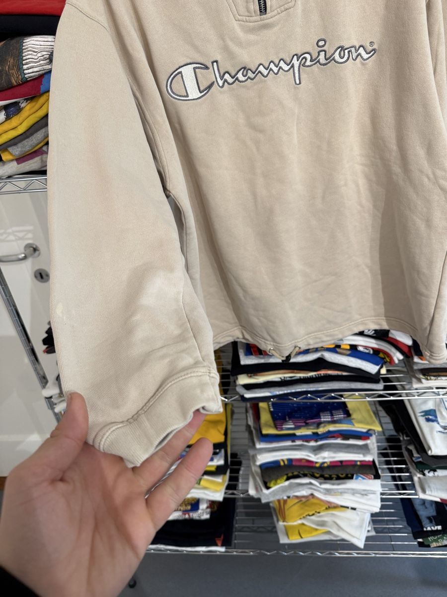 Champion Maglioni & Felpe: 90’s Vintage Champion Sweater Pulli Size L – Usato da Lausanne venduto da user1020rnt 1