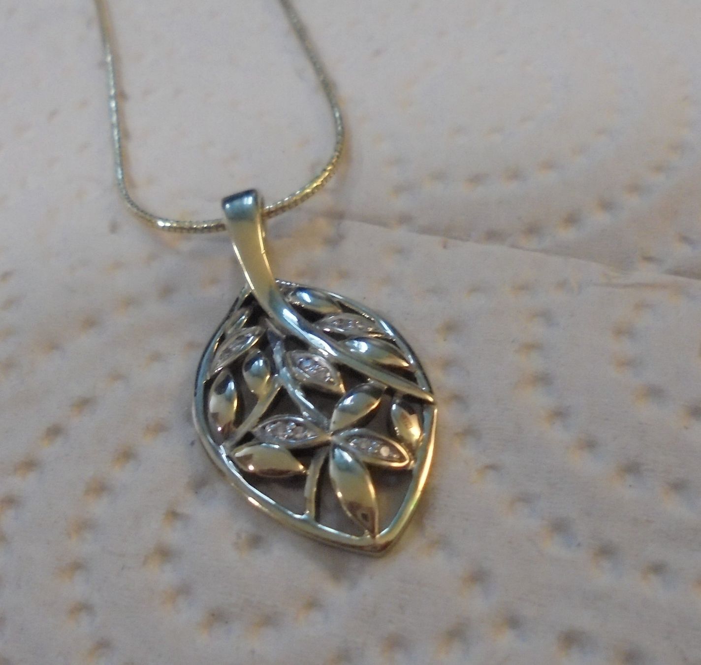 Anhänger: Echtschmuck: Brillant-Silberanhänger, vergoldet – Neu (gemäss Beschreibung) aus Zuchwil von maumauchi 7