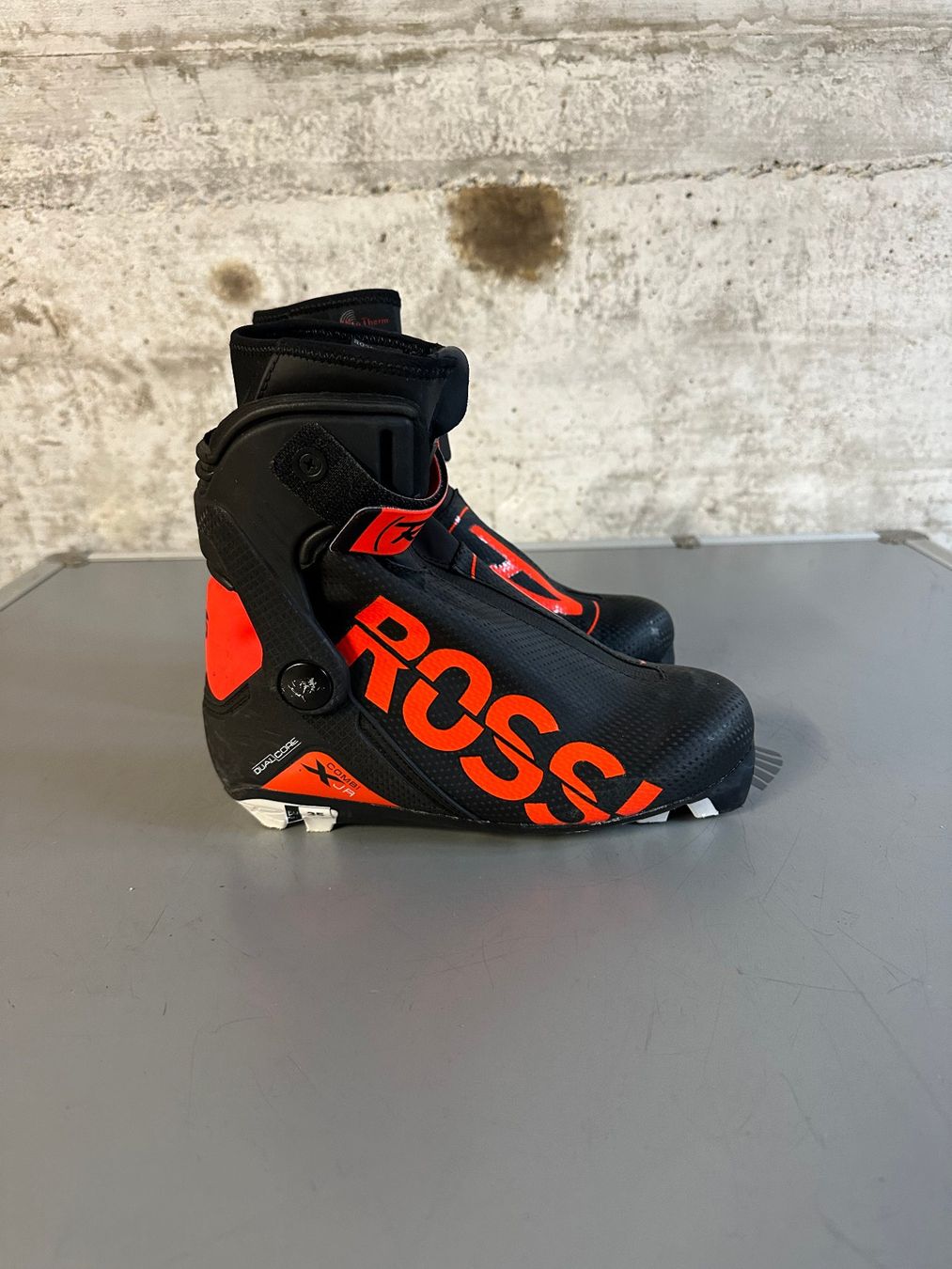 Rossignol Scarpe per ragazzi: Rossignol Junior Langlauf  Skating Schuhe Gr. 35 – Usato da Emmenbrücke venduto da karkarkar