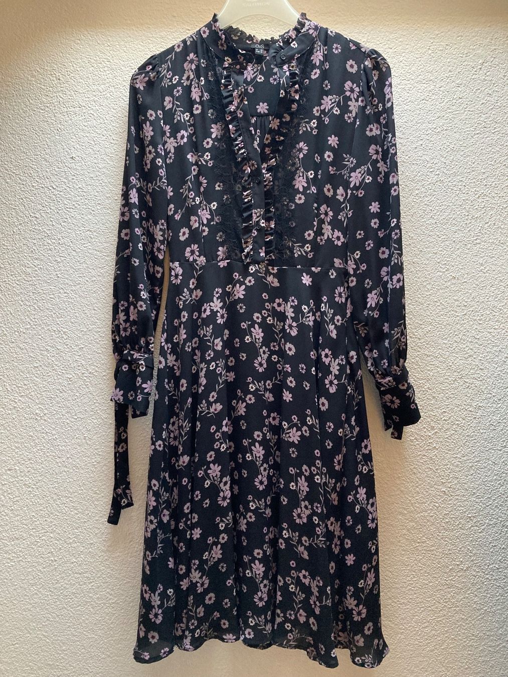 Kleider: Kleid OVS Gr. 36 schwarz mit Blumen – Neu (gemäss Beschreibung) aus Dulliken von gab_jdr2