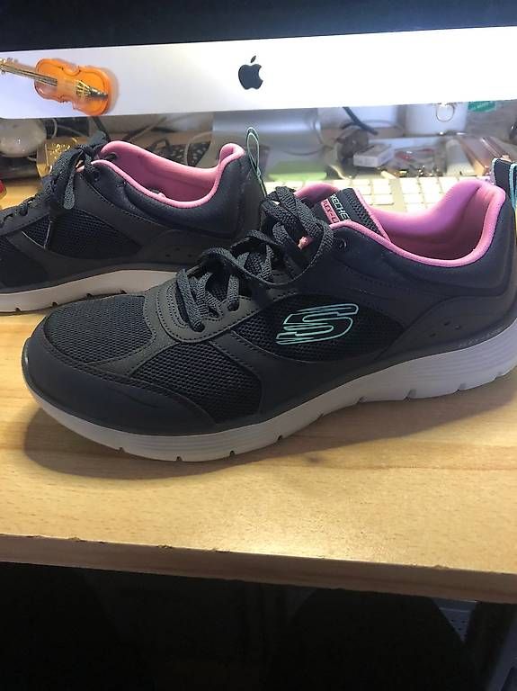 Scarpe da donna: baskets bases Skechers – Nuovo e nell'imballaggio originale da Le Vaud venduto da mla_88hm 1