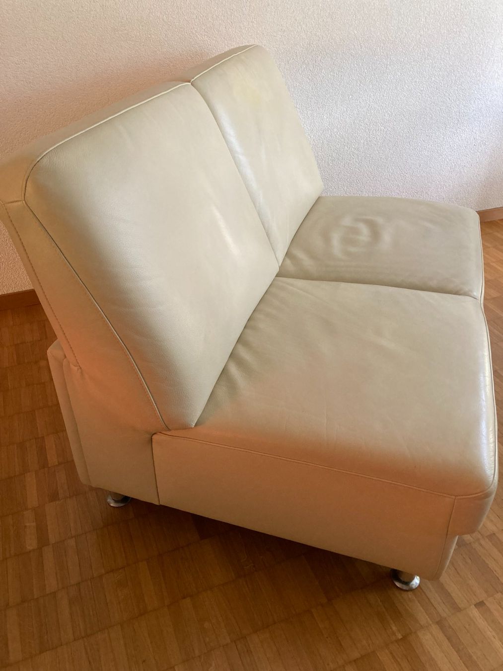 Divani: Echtledersofa ohne Armlehnen – Usato da Zürich venduto da Ostern2016 2