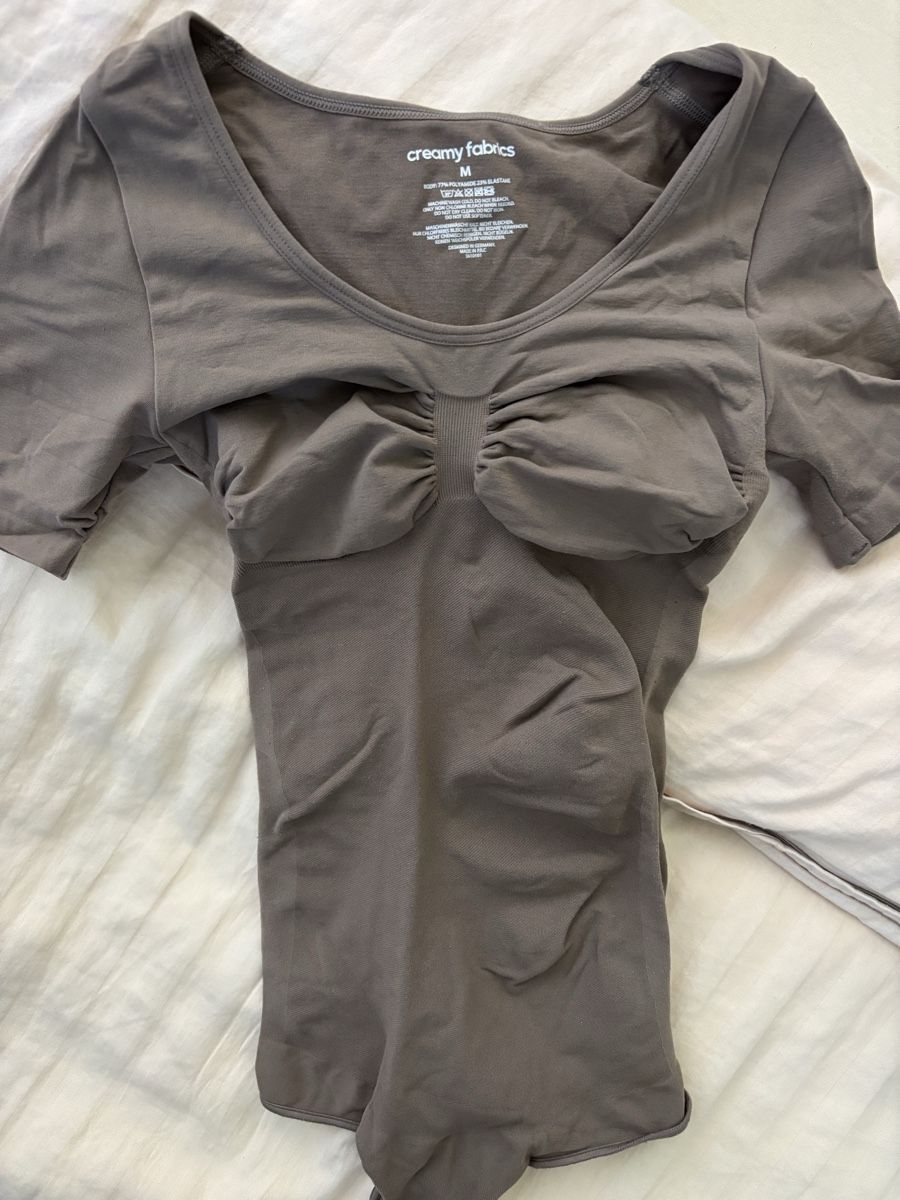 Tops: Creamy Fabrics Body – Gebraucht aus Wädenswil von Gagegia 1