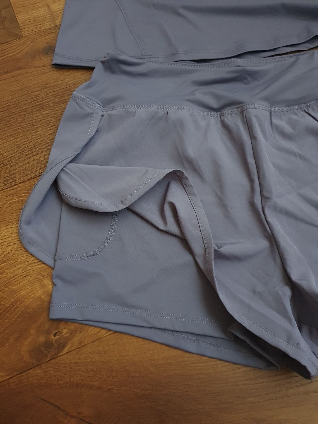 Kleiderpakete: Schönes Damen Sportset L – Neu und originalverpackt aus Fischingen von nad_fxf2 1