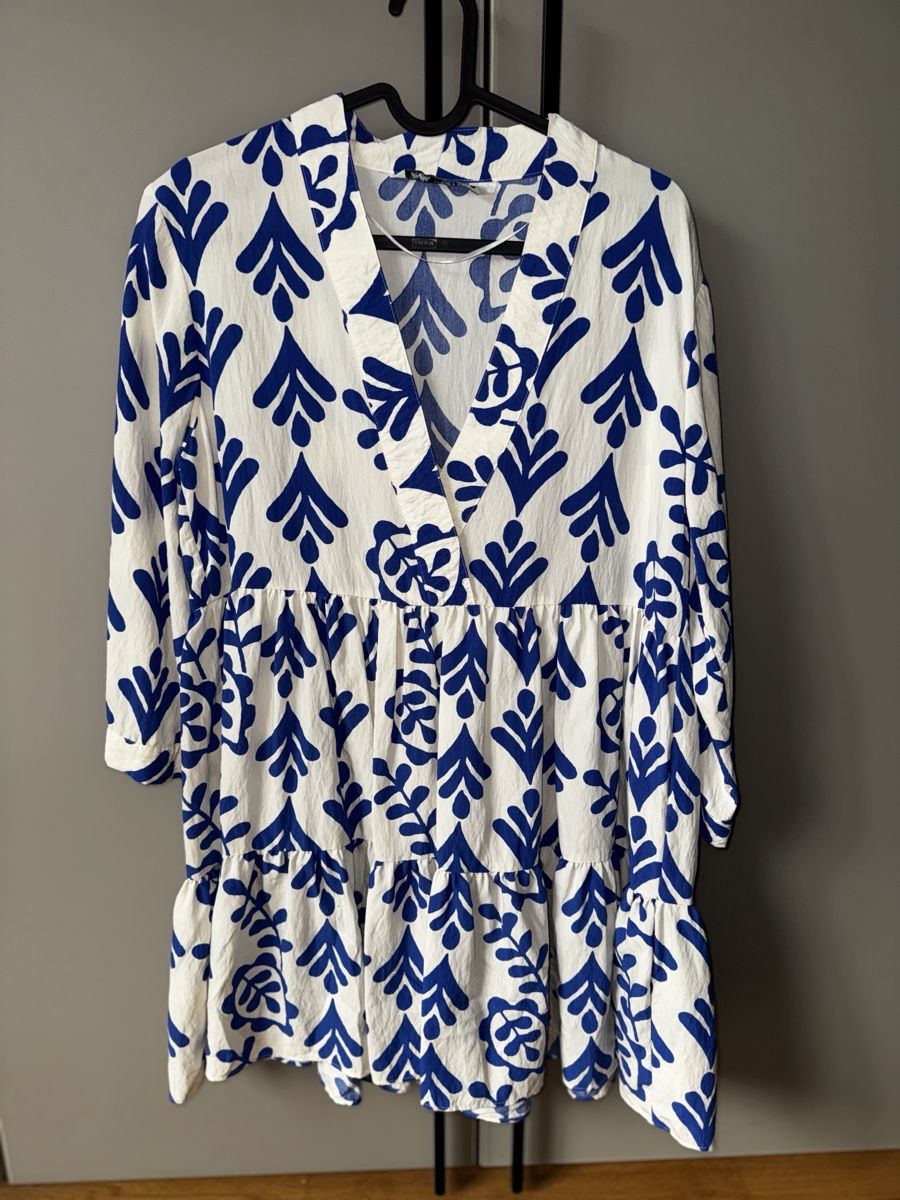 Zara Vestiti: Kleid mit blauem Muster Grösse M neuwertig – Usato da Ebikon venduto da jov_w5ww