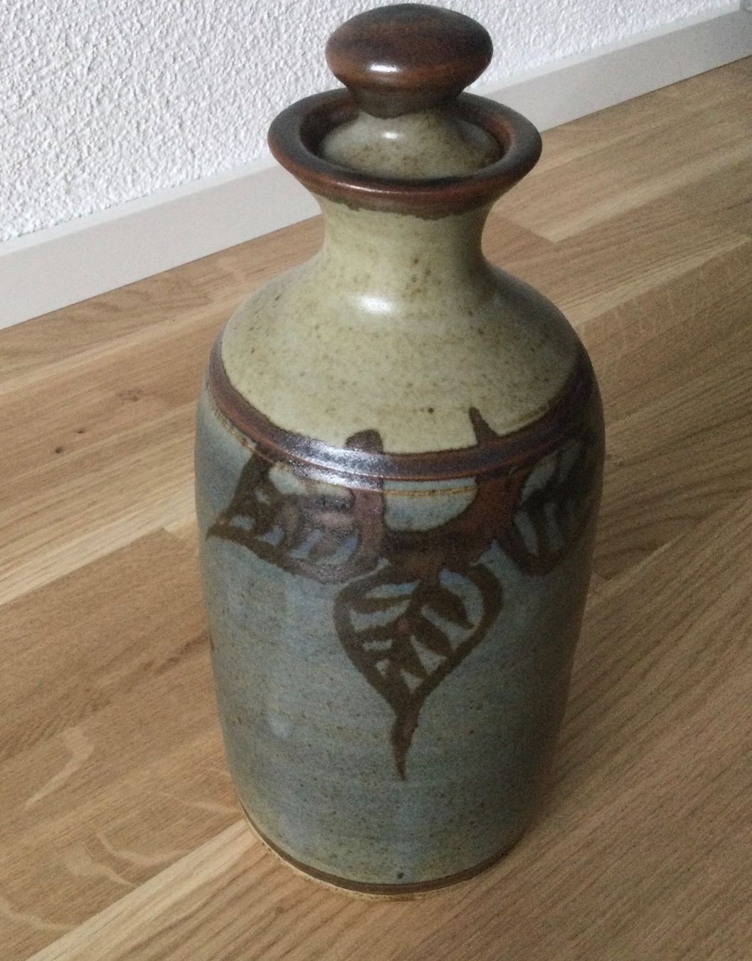 Caraffe: Weinkrug mit 4 Weinkelchen, handgetöpfert – Usato da Steffisburg venduto da Maratsch 1