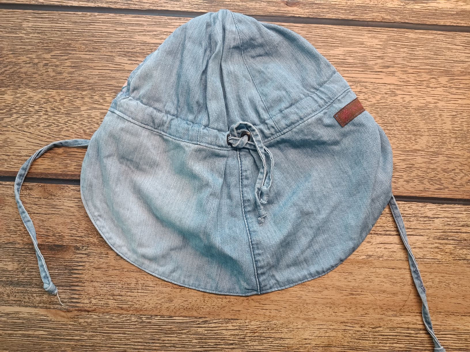 Altro abbigliamento per bambino: Sonnenhut selbstgenäht – Usato da Busswil BE venduto da Mango87 1