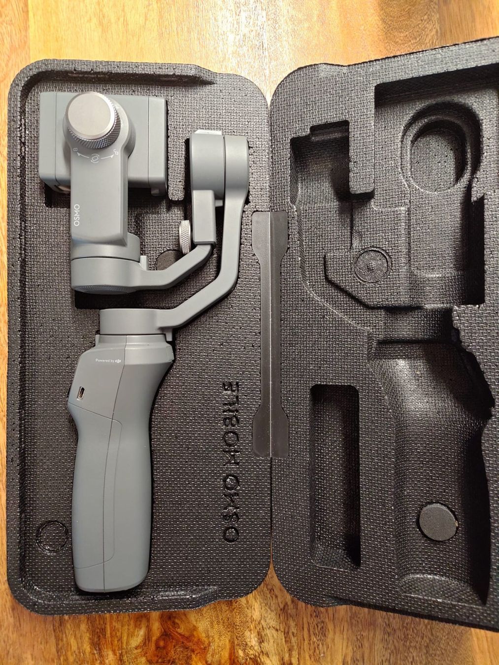 DJI Staffe: DJI Osmo Mobile DEFEKT ab 1.-! – Difettoso da Starrkirch-Wil venduto da Manu_aka_sell 1