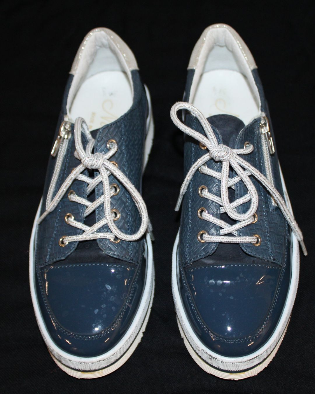 Damenschuhe: Sneaker *NICOLE* – Gebraucht aus Schaan von antikes_und_kurioses 2