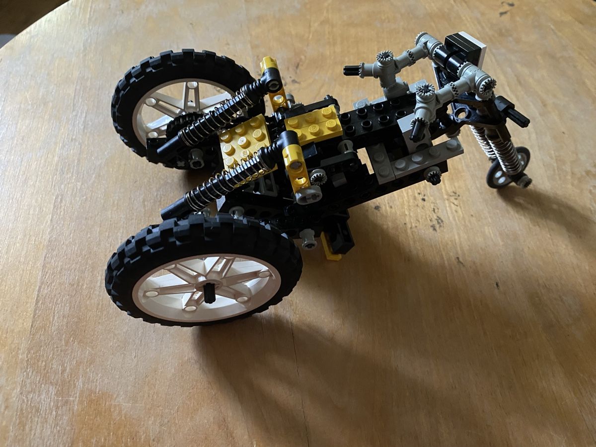 Lego Kit di costruzioni: 2 Lego Technic Sets Claas Traktor und Trike – Usato da Zizers venduto da dalaub 5
