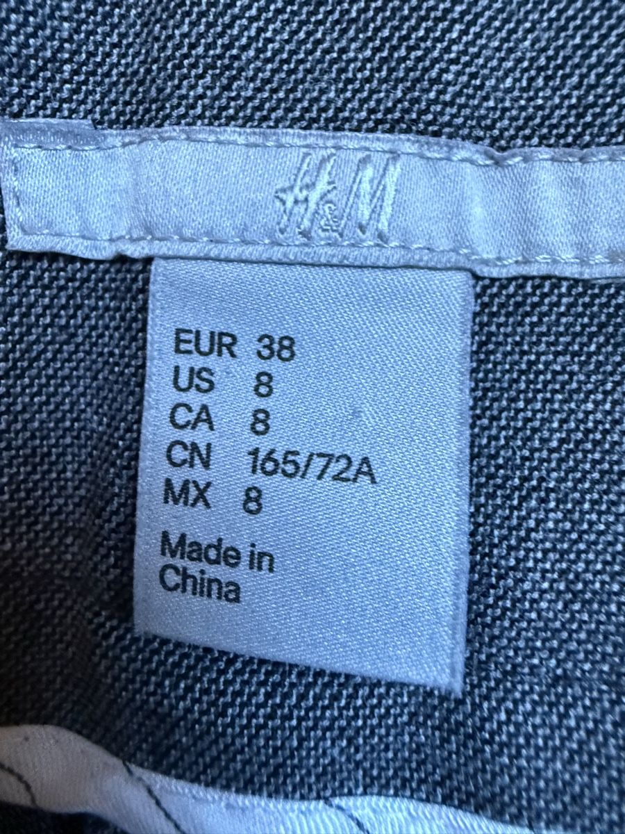 H&M Pantaloni: Pantalon classique gris H&M, t.38/M – Usato da Tavannes venduto da Thriftshop 4