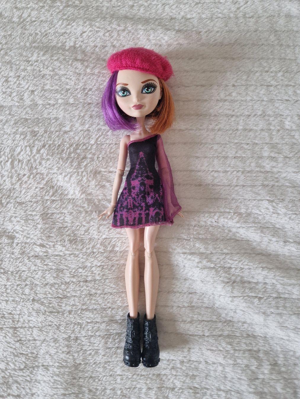 Bambole: Ever After High Poppy – Usato da Müllheim Dorf venduto da Manuka_lu