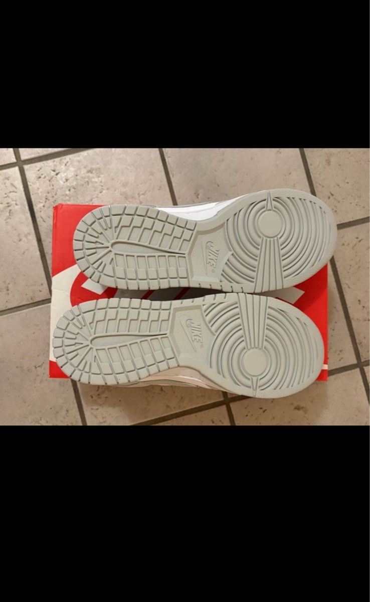 Nike Herrenschuhe: Nike dunk grey , 42eu ,neuve avec box – Neu und originalverpackt aus La Tour-de-Trême von ben_kn6s 1