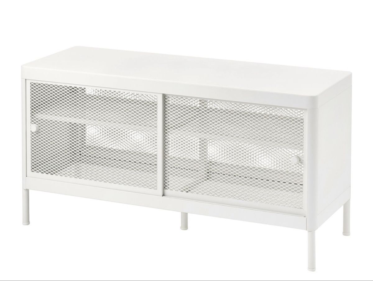Ikea Panchine: Mackapär Bank mit Schiebetüren – Usato da Egolzwil venduto da Chu.
