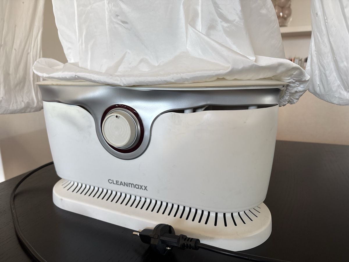 Cleanmaxx Ferri da stiro: Gebrauchter vertikaler Dampfglätter Cleanmaxx, weiß – Usato da Thalwil venduto da pablocabeza 1