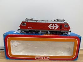 Märklin 3328 E-Lok SBB Re 4/4 IV