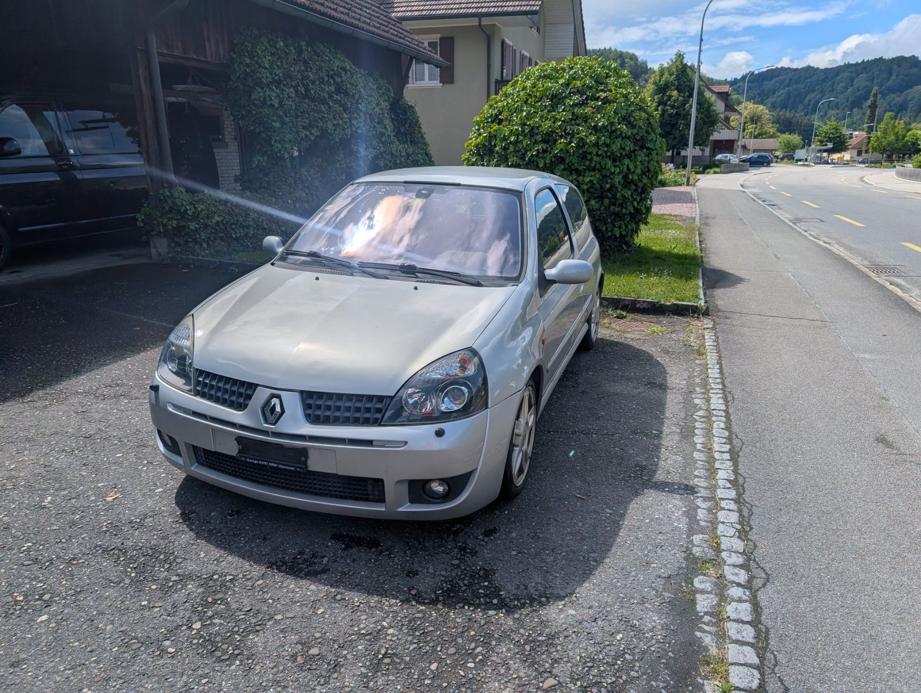 Renault Automobili: Renault Clio 2 Sport 124kW – Usato da Teufenthal AG venduto da FlameHaze