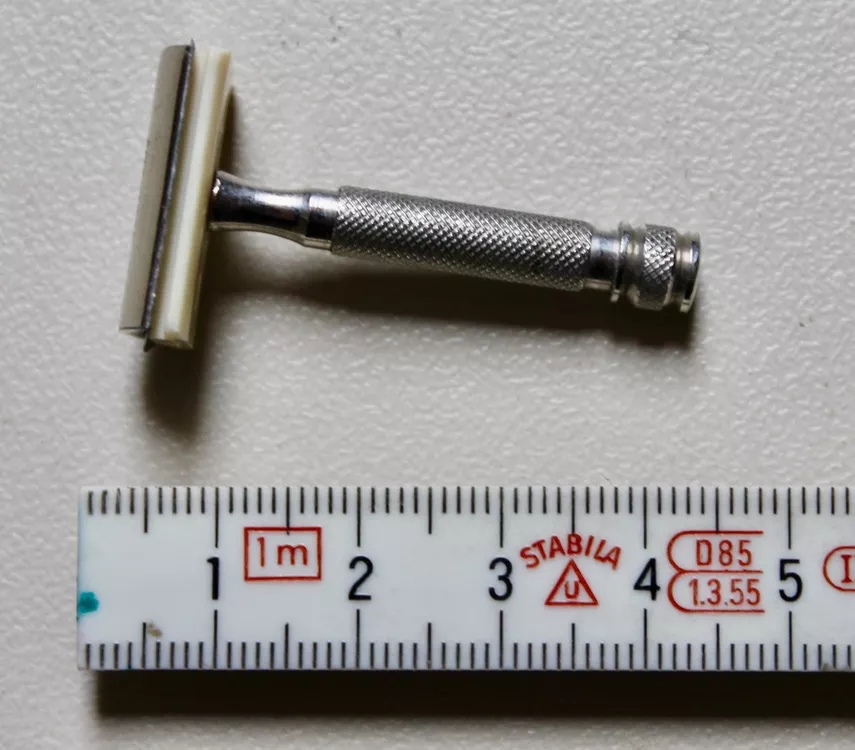 Miniatur Rasierer (Gebraucht) in Kirchlindach für CHF 17 – mit ...
